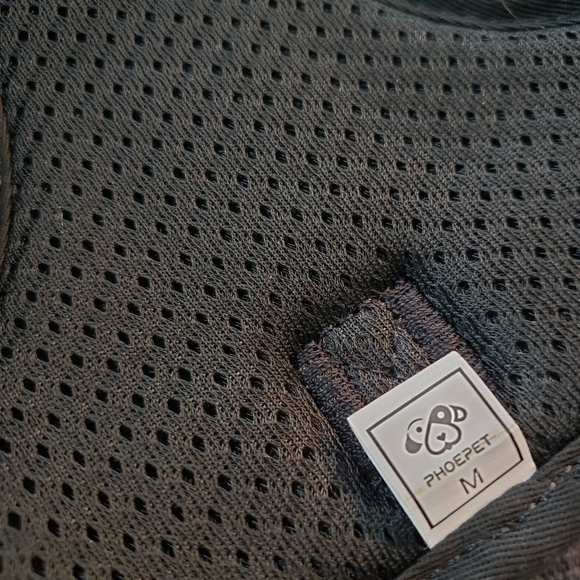 Dog Harness Size M - No Pull Harness with  Reflective and Front Clip - Picture 4 of 5